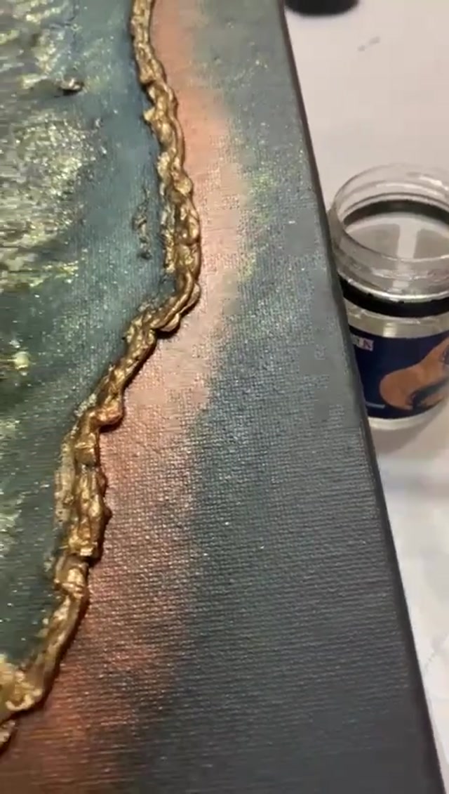 whatsapp-video-2025-10-19-at-20.40.12.mp4